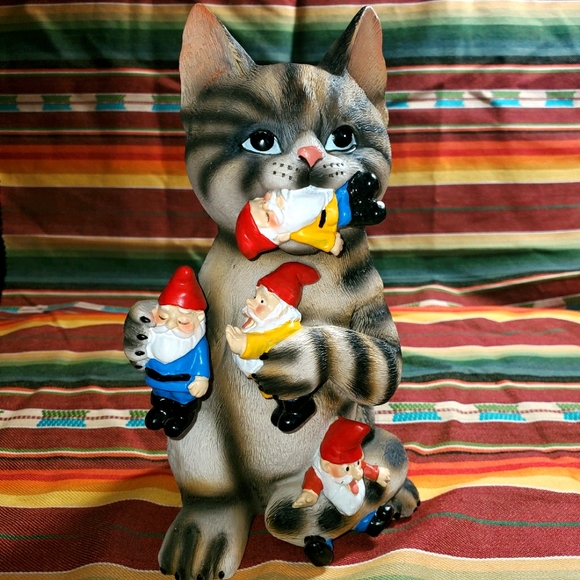 mark & margot Accents | Mischievous Cat Eating Gnomes Garden Figurine
